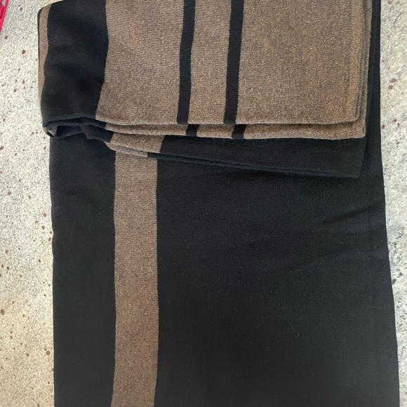 100% Cashmere Blanket from NakedCashmere - Picture 4 of 7